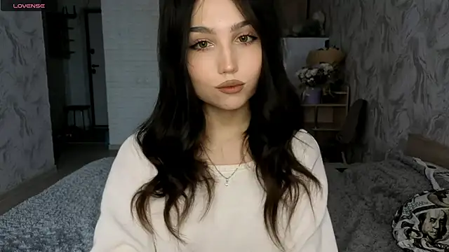 Qwami_Amie webcam