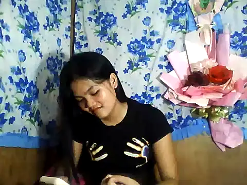PinaySkinnyJust18 webcam