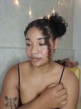 BrianaSweetxxx webcam
