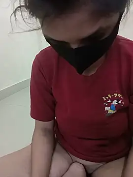 Divya3107 webcam