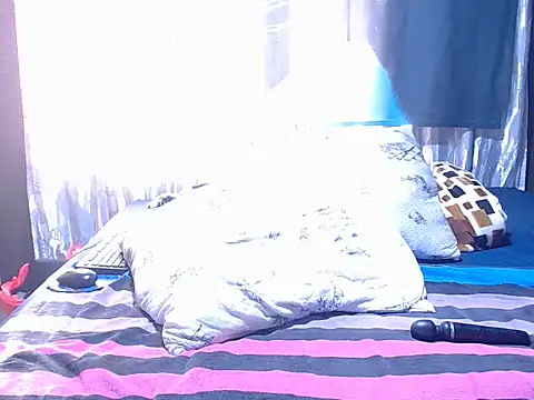 BABY_BROWN18X webcam