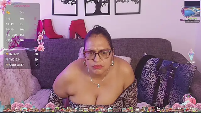 Angelabrowm webcam