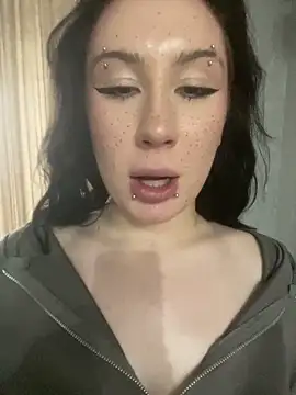 Dirty_Lina webcam