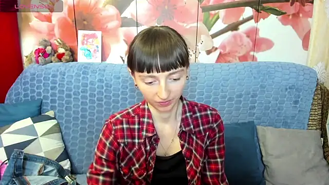TayanaJons webcam