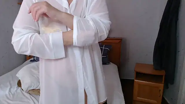 BozhenaNude webcam