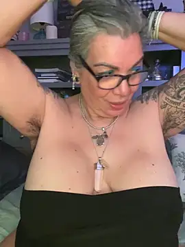 dieseldame1313 webcam