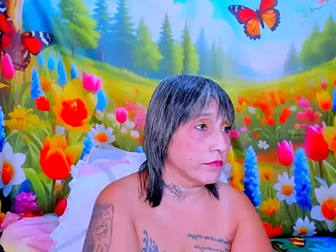indianroxy webcam