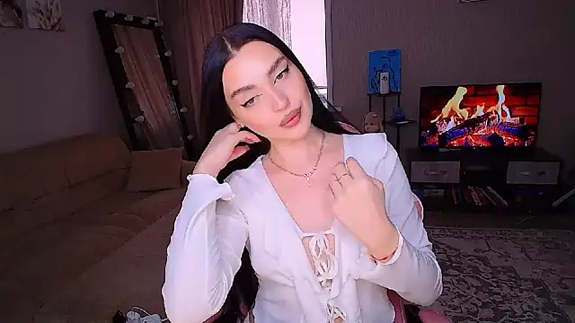 yoursLina webcam