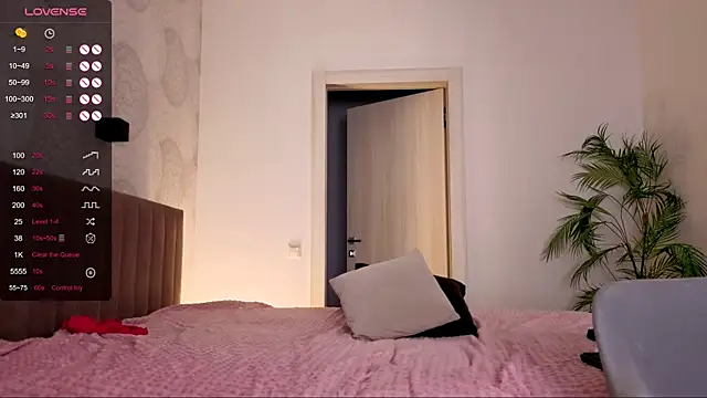 BlushingAngelita webcam