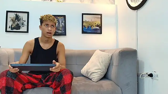 GOLD_BOYS webcam