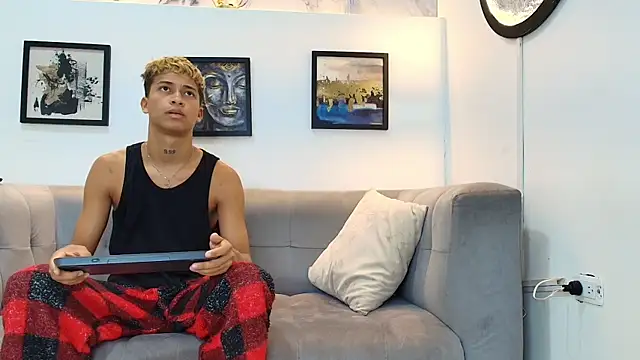 GOLD_BOYS webcam
