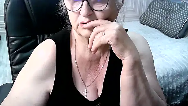 LolkaAlyss webcam