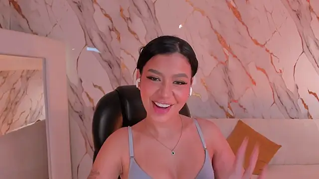 SophieHouston_ webcam