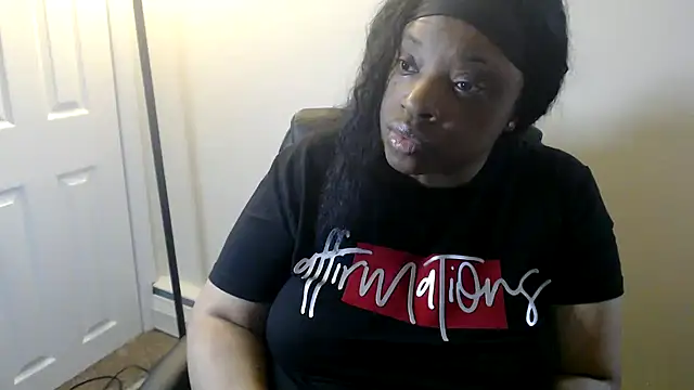 Sexymona1218 webcam