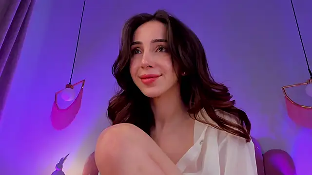ElsaYoung webcam