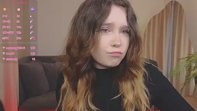 Lina_Glow webcam