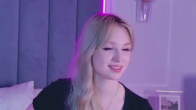 Shy_Barbie webcam