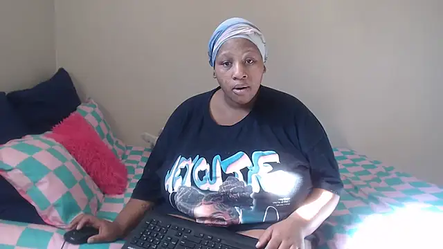 PIXIEBITCHXXX26 webcam