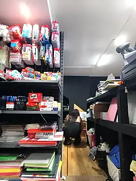 MissNyraSecret webcam