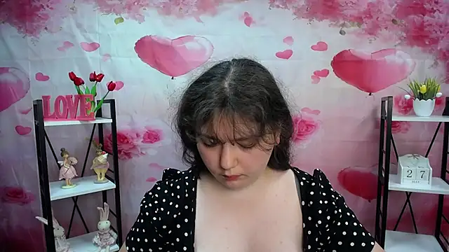 NeonilaLisova webcam