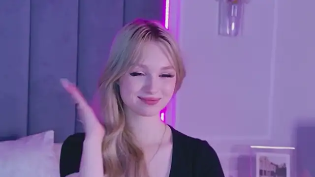 Shy_Barbie webcam