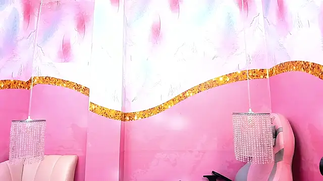 AriaMoonnn webcam