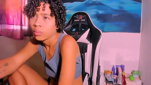 bad_girl_xxx webcam