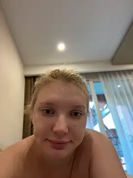 AmmyHot webcam