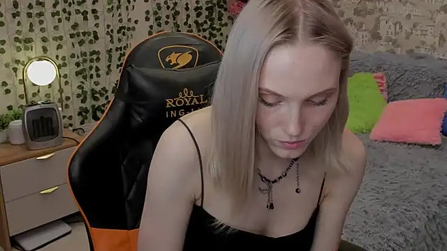 Gina_Gina_love webcam