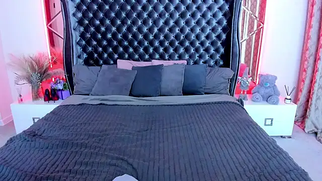 Rebecca_Diamond webcam