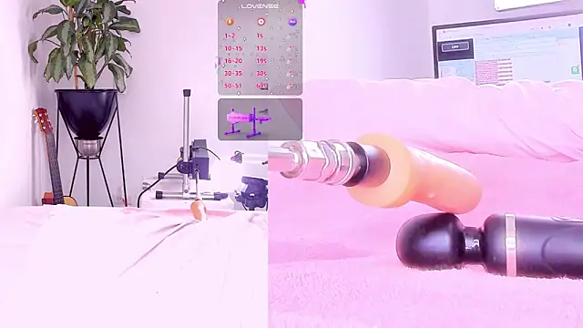 revy_blacck webcam