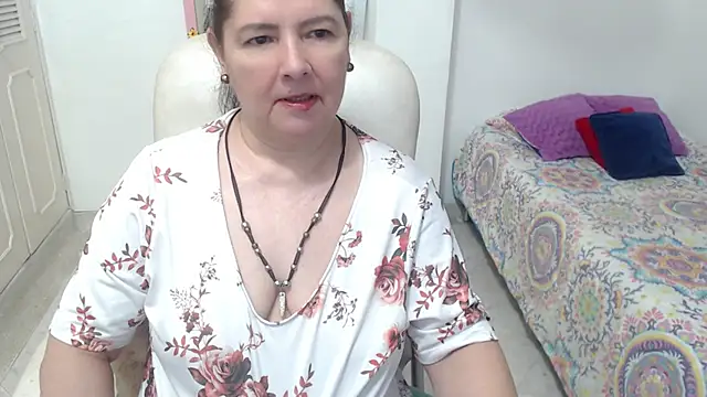 leonela_69 webcam