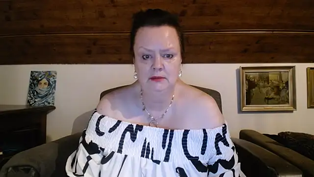 TiffanyMature webcam