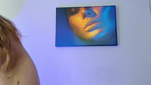 JoLicious_ webcam
