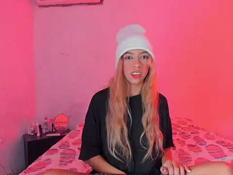 ToxicLoversX webcam