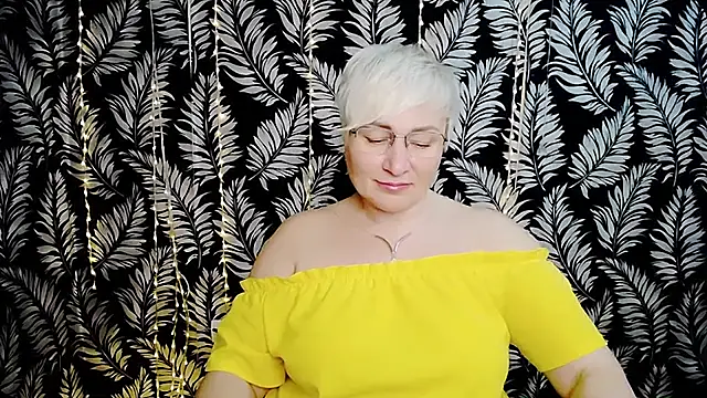 Olivia_playful webcam