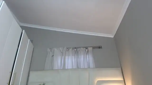 naughtyblackdolie squirt cam to cam room