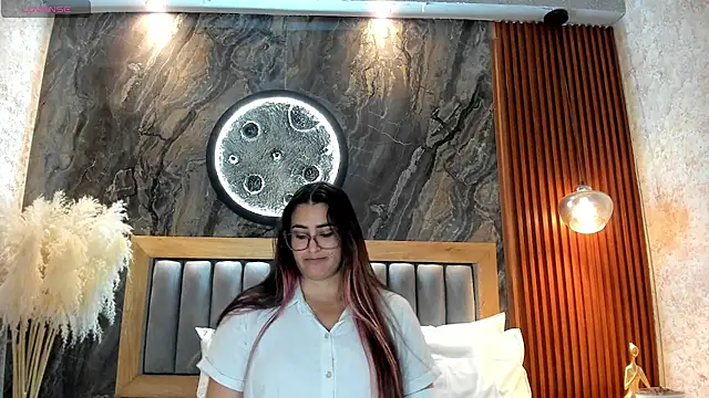 BellaPeers_ webcam