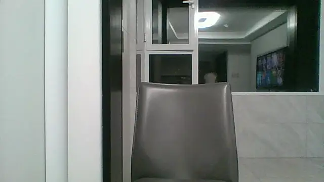 nole_china7 (Ask my age) - talk / fun / cum