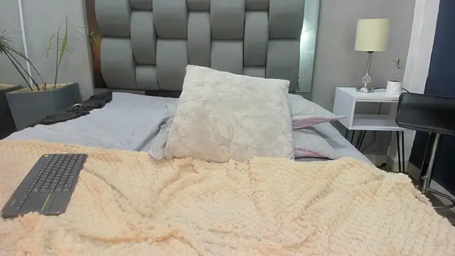 Charlie___Musk webcam