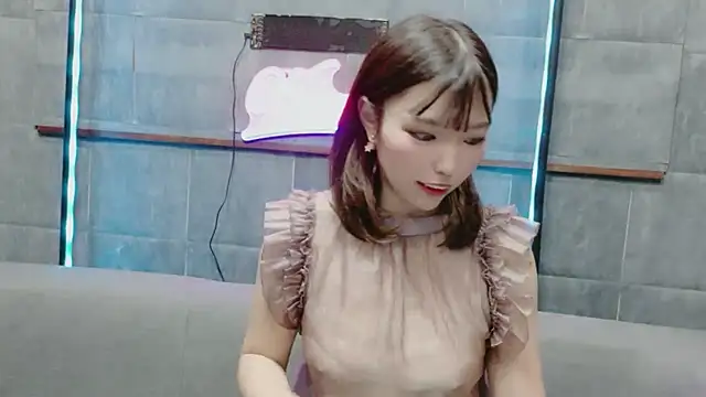 hono__38 (F young) - デンマ使う前に濡らしちゃいけないから服脱いで💕