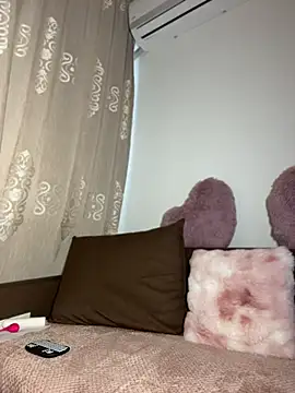 Sabrinedivinee webcam
