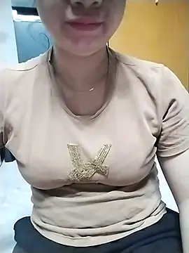 Girl_lovebaby webcam