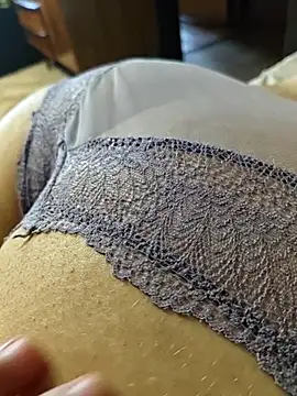 MadaamJizz_DickLewd webcam