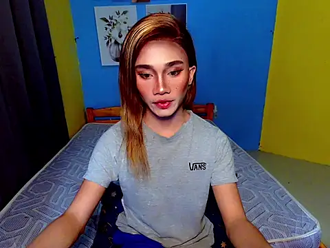 Petite_HugeCock webcam