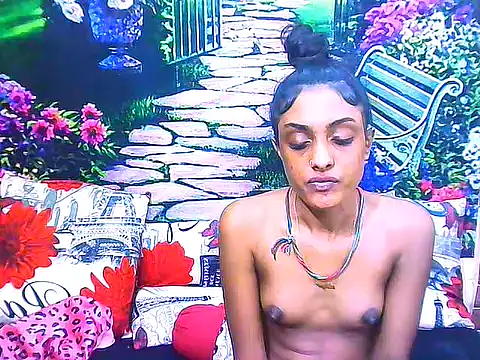 IndianPretty14u2Luv webcam