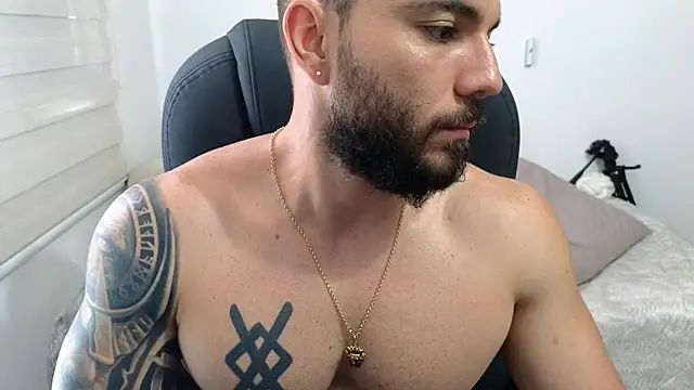 Isaac_Carter webcam