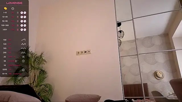 BlushingAngelita webcam