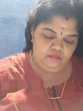 tamilthanushri webcam
