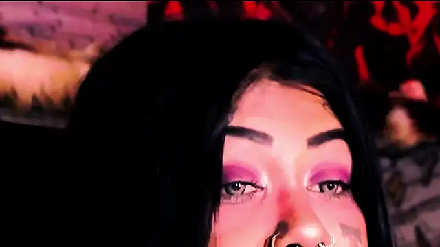 indian_dreamgirl webcam